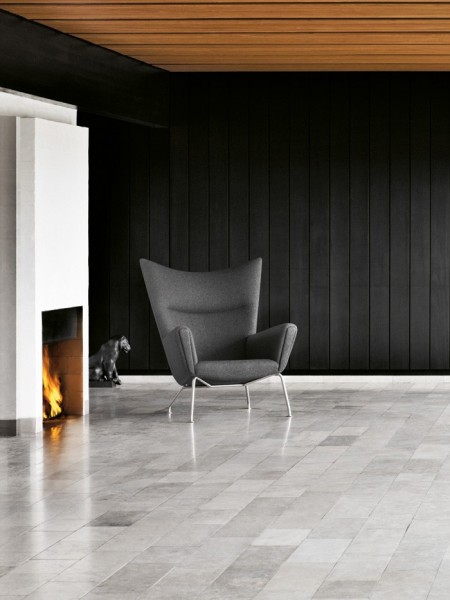 Working with Wegner's original drawings Carl Hansen has upheld the original construction and materials - including solid beech frames and hand-sewn piping - just the way that Wegner designed it. 