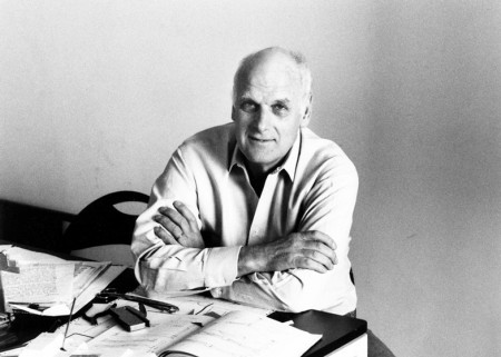 Richard-Sapper_portrait_dezeen_ban