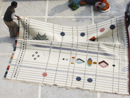 The Rabari Rug Collection is made from 100% New Zealand wool. The Rabari collection consists of four carpets made from 100% New Zealand wool, handmade in India by using the hand knotted and hand woven Sumak techniques.