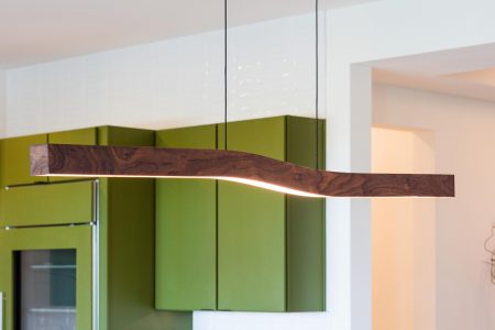 Light and delicate, subtly unique while simple, the camur must be experienced to really be appreciated. The gentle curve appears from the bottom just the same as it does from the side – but the perspectives found between the two intrigue.
