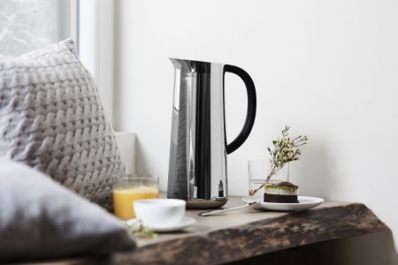 The Alessi Nomu Collection was designed by the Japanese designer Naoto Fukasawa