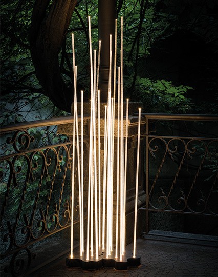 Designed by German-born Klaus Begasse, and inspired by nature, Reeds is a modular, flexible outdoor lamp that is available as a single unit or a triple unit. Its light creates a spectacle of soft, bright light with its decorative appeal.