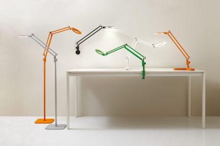 The Pablo Link Collection of lamps includes a floor and wall model and also two table editions. Designed with a dual-purpose shade/handle, Link seamlessly balances performance and style to satisfy focused lighting needs in any environment.