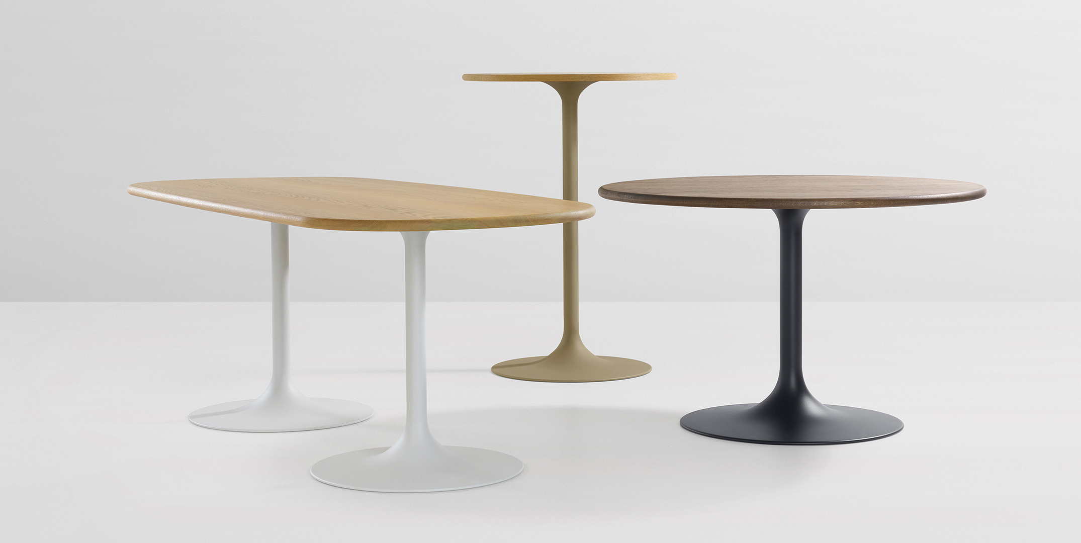 Artifort Clarion Table