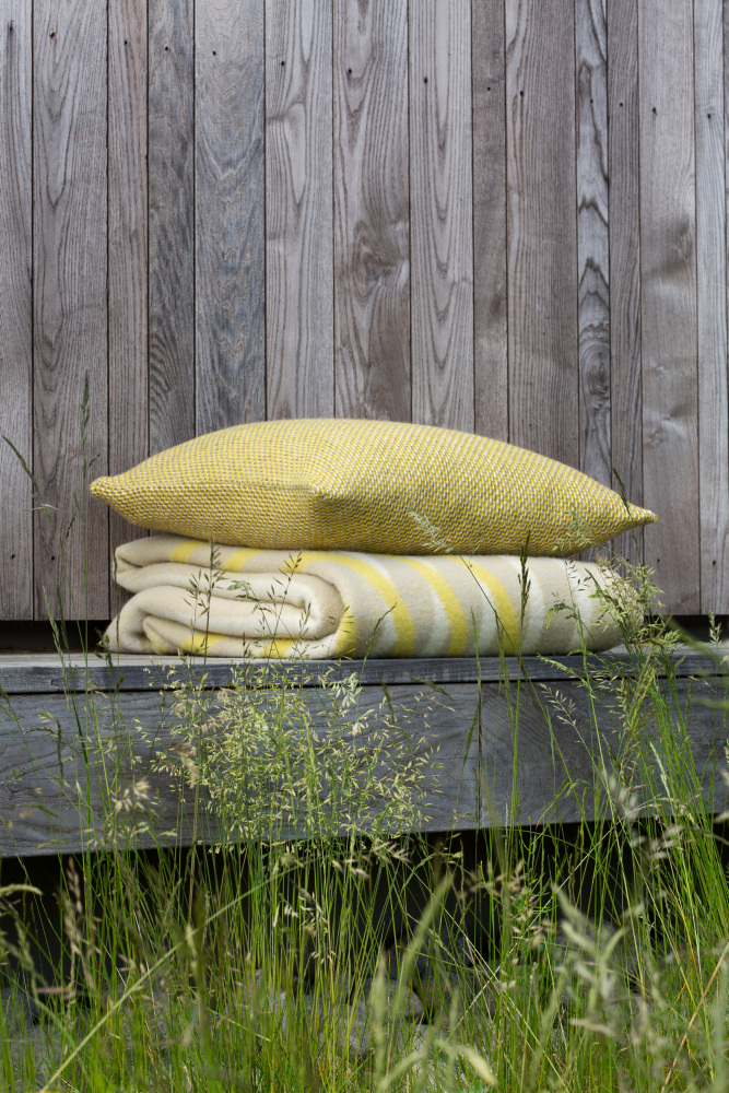 Roros Tweed Una Cushion