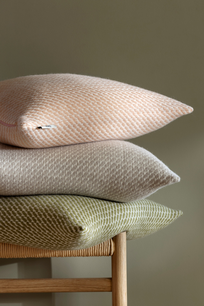 Roros Tweed Mello Cushion