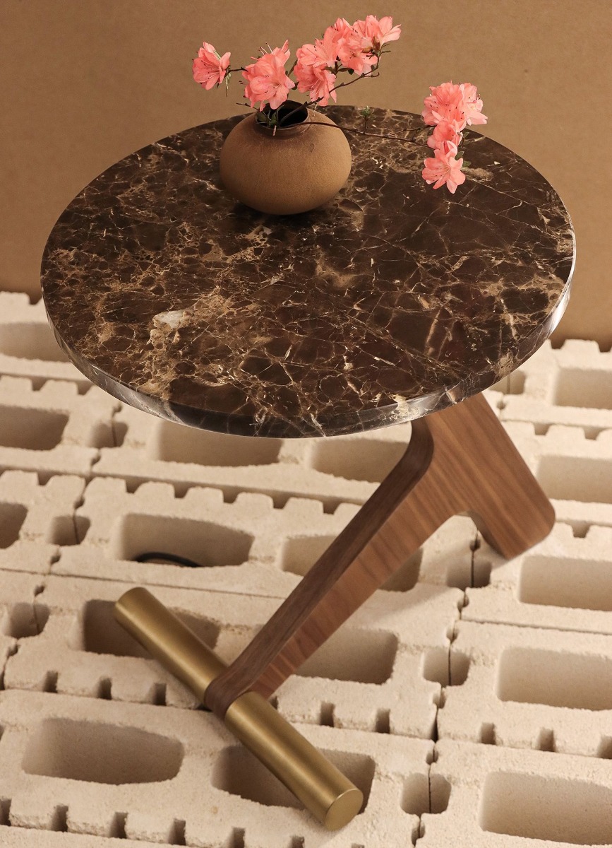Nomon Puntero Side Table