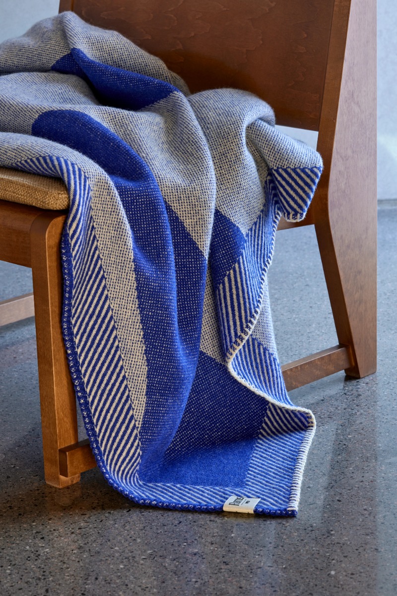 Roros Tweed The Holiday Triptych Throw
